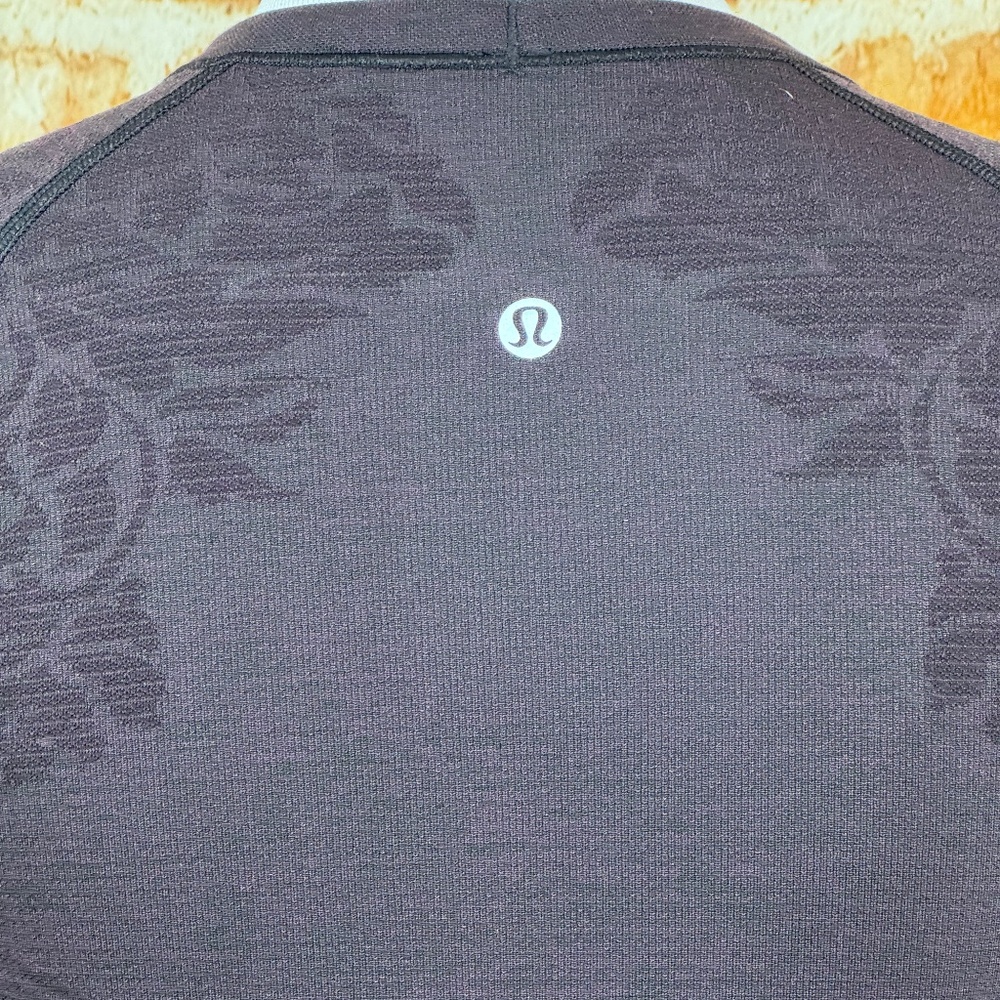 Lululemon Long Sleeved Yoga Top Size S